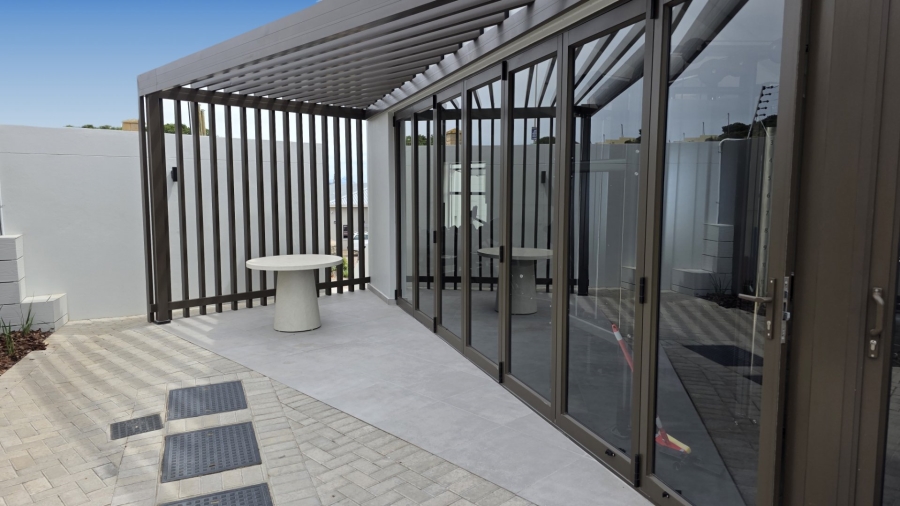 2 Bedroom Property for Sale in Da Nova Western Cape